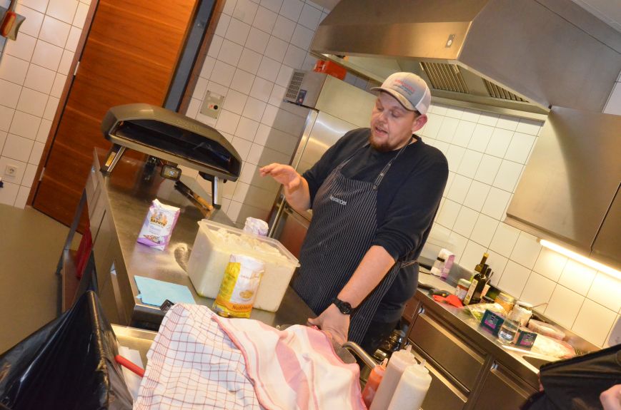 Pizzabacken mit ALE – X – BBQ